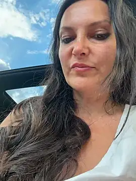 -OLYA- online show from May 18, 2026, 11:43 pm