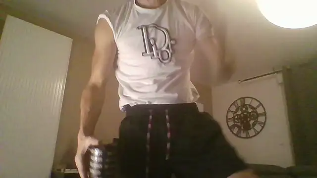 Snapshot of ApollonFit_x69 chatting on September 30, 2025, 9:20 pm ApollonFit x69 online show from September 30, 2025, 9:20 pm