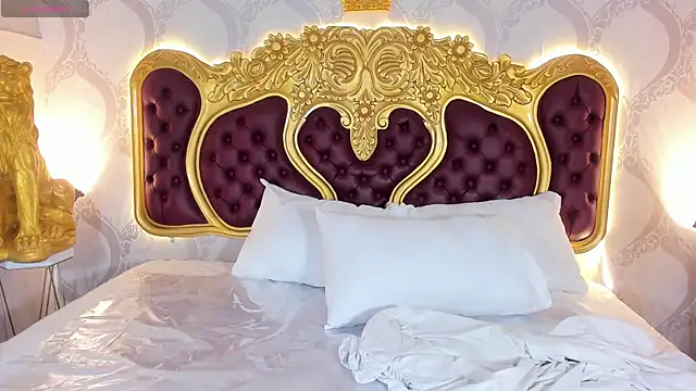 Snapshot of KendralHolson chatting on February 10, 2026, 4:16 am KendralHolson online show from February 10, 2026, 4:16 am