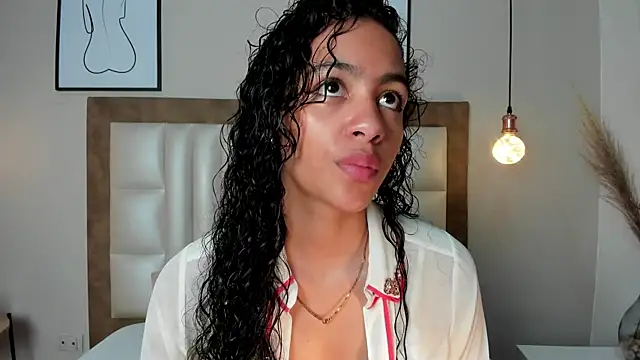 AntonellaHall  online show from December 14, 2025, 3:28 pm