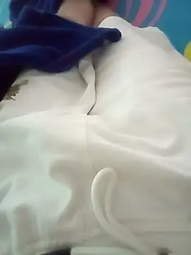 Snapshot of andres599 chatting on September 21, 2025, 1:24 pm andres599 online show from September 21, 2025, 1:24 pm