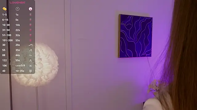 Lilly Colins online show from March 7, 2025, 12:26 am