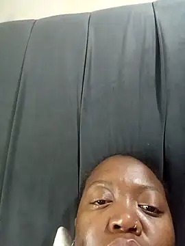 slimcate91 online show from October 19, 2025, 9:37 pm