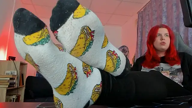 NielletaBlossom online show from March 4, 2026, 2:50 am