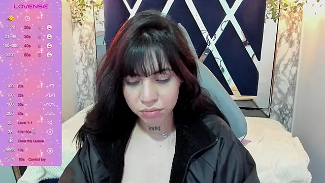 Violet m online show from December 11, 2024, 12:33 am
