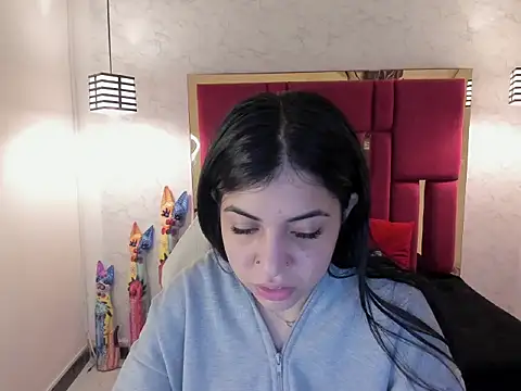 Violet m online show from September 14, 2025, 11:53 am