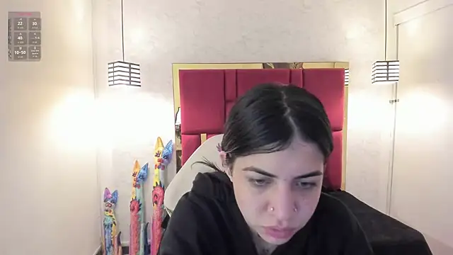 Violet m online show from October 4, 2025, 11:52 am