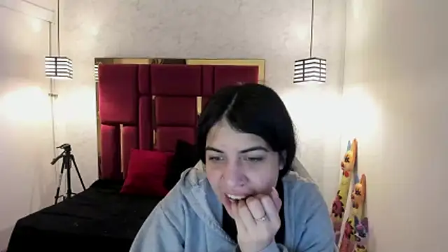 Violet m online show from October 21, 2025, 11:55 am