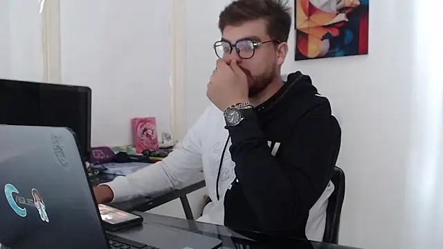 Snapshot of Dylanwish chatting on December 9, 2024, 3:54 pm Dylanwish online show from December 9, 2024, 3:54 pm