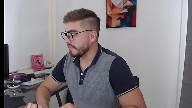 Snapshot of Dylanwish chatting on December 30, 2024, 7:32 pm Dylanwish online show from December 30, 2024, 7:32 pm