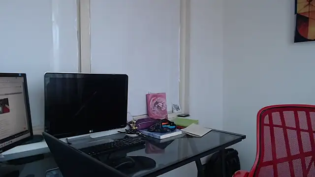 Snapshot of Dylanwish chatting on February 3, 2025, 8:03 pm Dylanwish online show from February 3, 2025, 8:03 pm