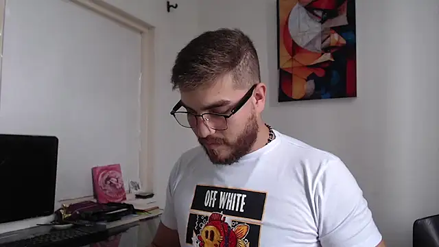 Snapshot of Dylanwish chatting on February 11, 2025, 8:10 pm Dylanwish online show from February 11, 2025, 8:10 pm