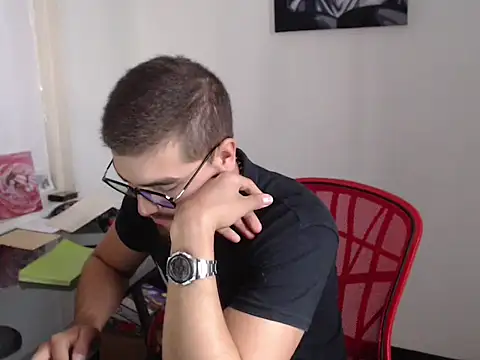 Snapshot of Dylanwish chatting on October 7, 2025, 7:55 pm Dylanwish online show from October 7, 2025, 7:55 pm