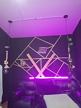 Gelena Black online show from December 4, 2025, 7:00 pm