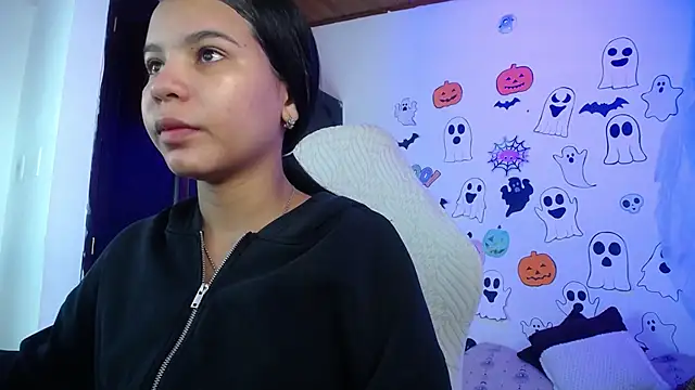Snapshot of abby_tgn chatting on October 17, 2025, 11:35 am abby tgn online show from October 17, 2025, 11:35 am