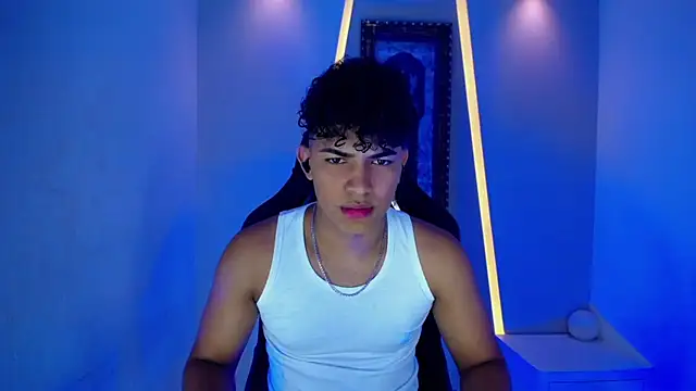 Snapshot of jamescurli_ chatting on January 9, 2025, 5:02 am jamescurli  online show from January 9, 2025, 5:02 am