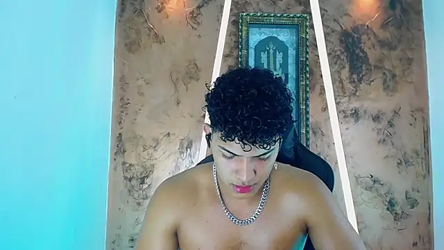 Snapshot of jamescurli_ chatting on February 2, 2025, 10:35 am jamescurli  online show from February 2, 2025, 10:35 am