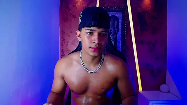 Snapshot of jamescurli_ chatting on February 11, 2025, 4:44 am jamescurli  online show from February 11, 2025, 4:44 am