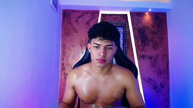 Snapshot of jamescurli_ chatting on February 22, 2025, 10:07 am jamescurli  online show from February 22, 2025, 10:07 am