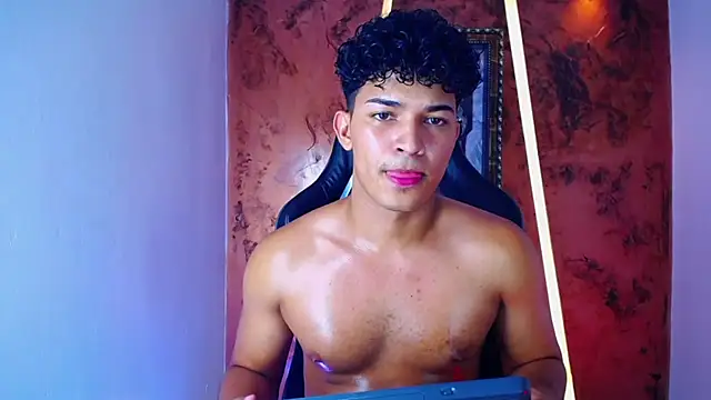 Snapshot of jamescurli_ chatting on March 3, 2025, 3:09 pm jamescurli  online show from March 3, 2025, 3:09 pm