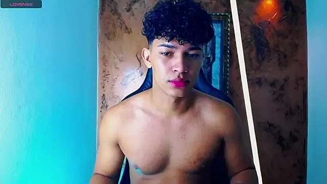 Snapshot of jamescurli_ chatting on March 16, 2025, 4:41 am jamescurli  online show from March 16, 2025, 4:41 am