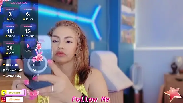 Snapshot of QueenYsuRey chatting on February 17, 2025, 2:48 pm QueenYsuRey online show from February 17, 2025, 2:48 pm