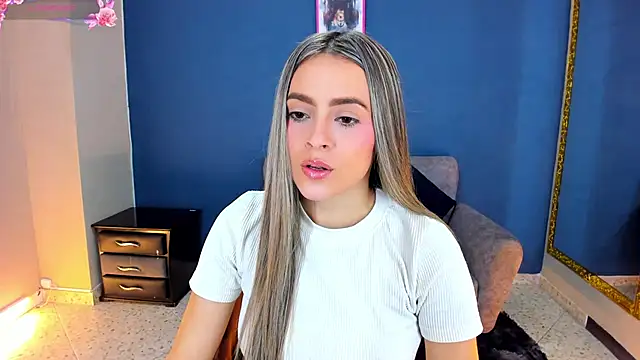 miacarperr1 online show from January 26, 2025, 8:56 pm