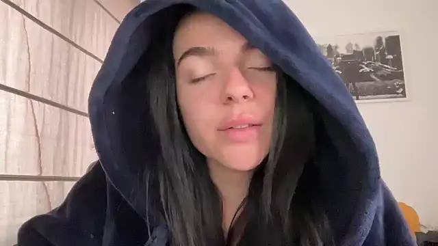 Snapshot of yorkshiregal chatting on December 2, 2024, 9:24 am yorkshiregal online show from December 2, 2024, 9:24 am