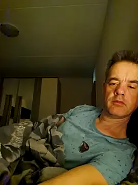 Snapshot of Hectorthyssen1 chatting on October 4, 2025, 6:44 am Hectorthyssen1 online show from October 4, 2025, 6:44 am