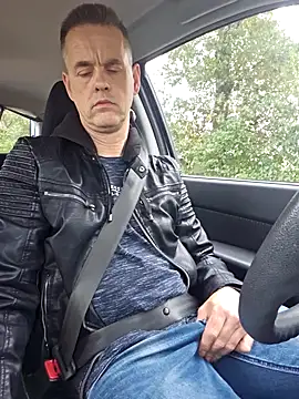 Snapshot of Hectorthyssen1 chatting on October 8, 2025, 2:36 pm Hectorthyssen1 online show from October 8, 2025, 2:36 pm