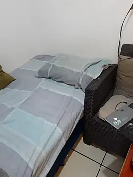 Snapshot of miketripi420 chatting on December 8, 2024, 12:07 am miketripi420 online show from December 8, 2024, 12:07 am