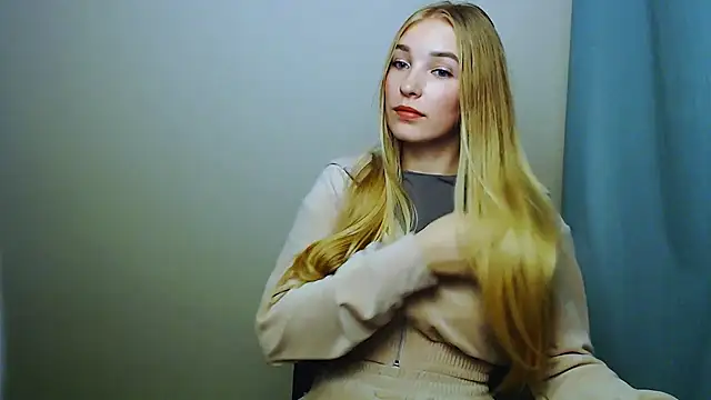 Queen ofLove online show from November 28, 2025, 11:29 pm