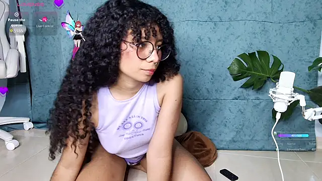 Snapshot of Elektra_williams chatting on October 3, 2025, 12:07 am Elektra williams online show from October 3, 2025, 12:07 am