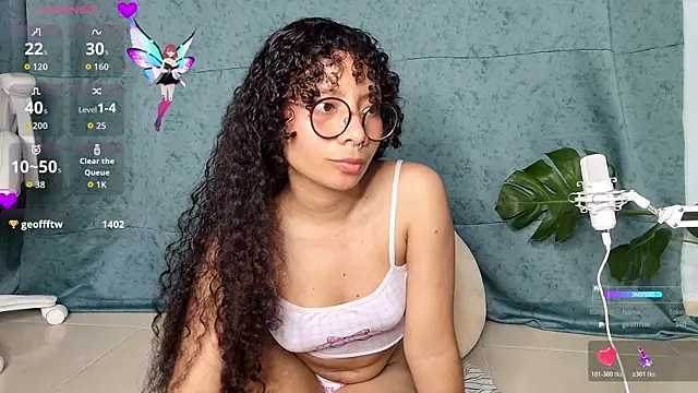 Snapshot of Elektra_williams chatting on October 21, 2025, 10:43 pm Elektra williams online show from October 21, 2025, 10:43 pm