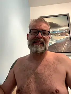 Snapshot of Silverfoxxx-73 chatting on December 2, 2024, 3:26 am Silverfoxxx-73 online show from December 2, 2024, 3:26 am