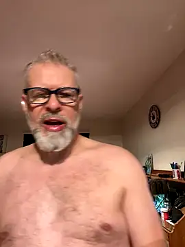 Snapshot of Silverfoxxx-73 chatting on December 9, 2024, 5:51 am Silverfoxxx-73 online show from December 9, 2024, 5:51 am