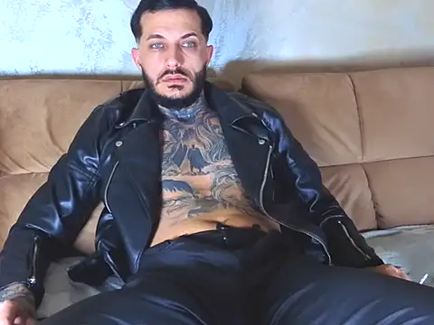 MentoXXL online show from April 4, 2026, 12:24 pm