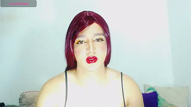 alexandrasexy32 online show from June 9, 2026, 9:48 pm