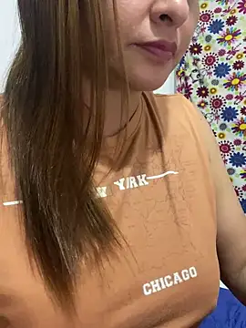 Snapshot of Keittly_ chatting on December 17, 2024, 12:45 am Keittly online show from December 17, 2024, 12:45 am