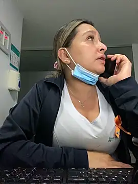 Snapshot of Keittly_ chatting on October 7, 2025, 1:25 am Keittly online show from October 7, 2025, 1:25 am