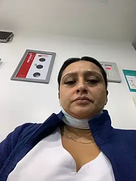 Snapshot of Keittly_ chatting on October 17, 2025, 2:59 am Keittly online show from October 17, 2025, 2:59 am