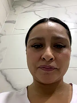 Snapshot of Keittly_ chatting on November 4, 2025, 5:45 pm Keittly online show from November 4, 2025, 5:45 pm