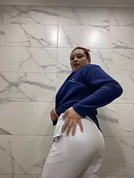 Snapshot of Keittly_ chatting on November 21, 2025, 6:50 pm Keittly online show from November 21, 2025, 6:50 pm