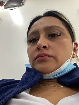 Snapshot of Keittly_ chatting on November 23, 2025, 12:38 pm Keittly online show from November 23, 2025, 12:38 pm