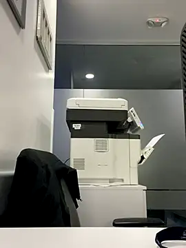 Snapshot of Keittly_ chatting on December 3, 2025, 3:36 am Keittly online show from December 3, 2025, 3:36 am