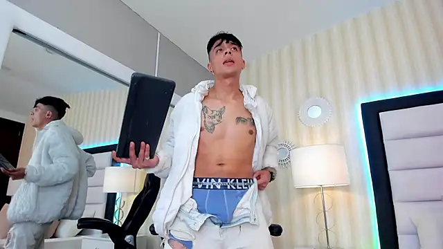 MikeStonnee online show from December 4, 2024, 3:37 am