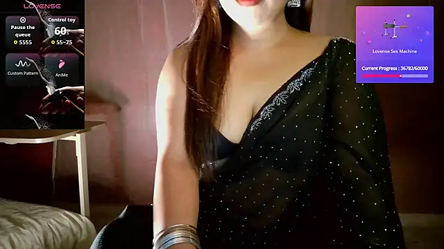 deslisexpriya online show from May 21, 2026, 2:24 pm