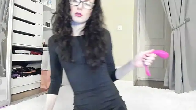 Baby Jewel online show from October 30, 2025, 11:11 am