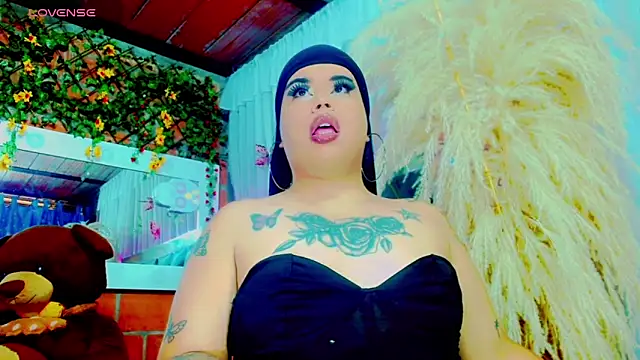 nauthyvalentina online show from March 7, 2026, 6:05 pm