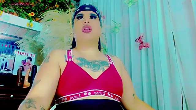 nauthyvalentina online show from April 4, 2026, 2:47 pm